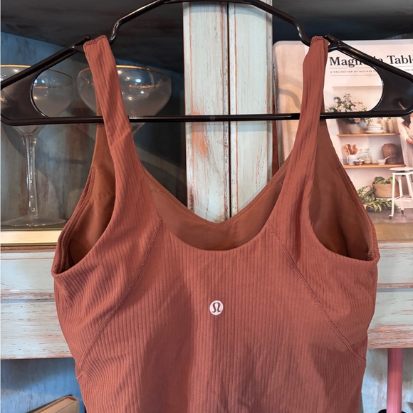 lululemon athletica Tops - Lulu crop tank size 6